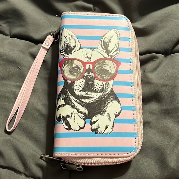 Wristlet   - Picture 1 of 5